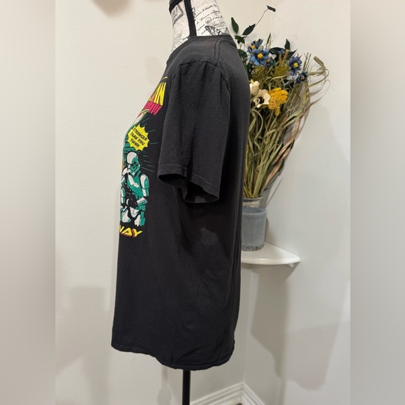 Star Wars The Mandalorian Grogu "This Is The Way" Graphic T-Shirt Men's size M - Picture 6 of 8